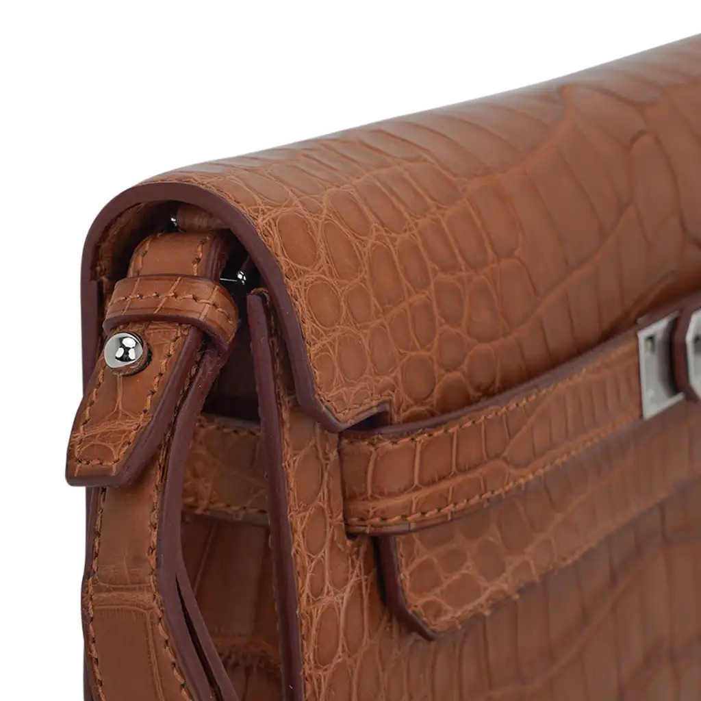 Hermes Kelly Depeches 25 Pouch Matte Gold Alligator with Palladium Hardware - Image 10